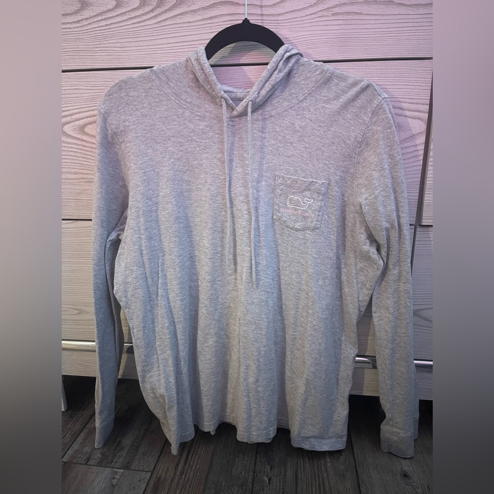 Vineyard vines long sleeve shirt with hood!